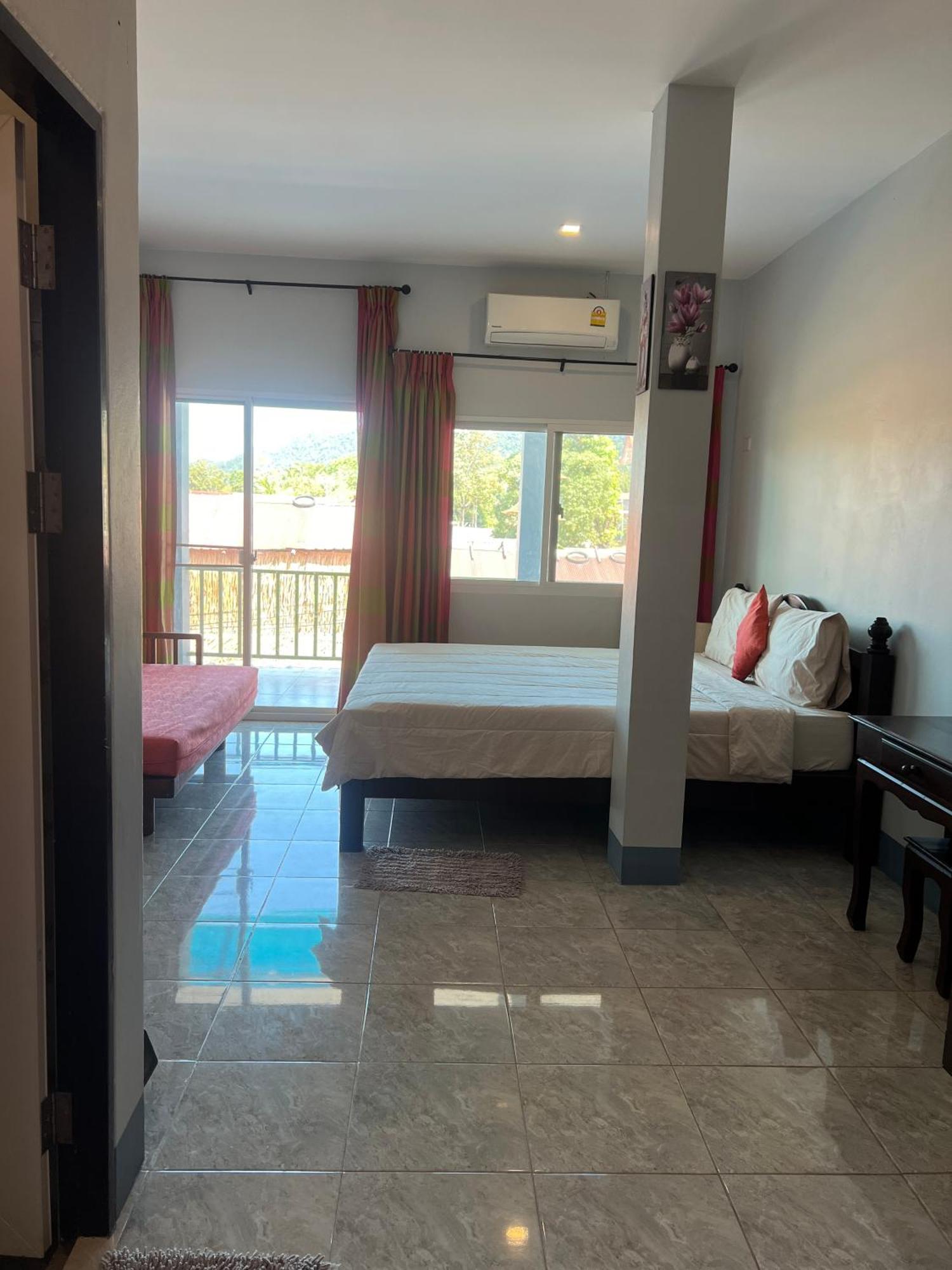 Nare Guest House Ko Lanta Екстериор снимка