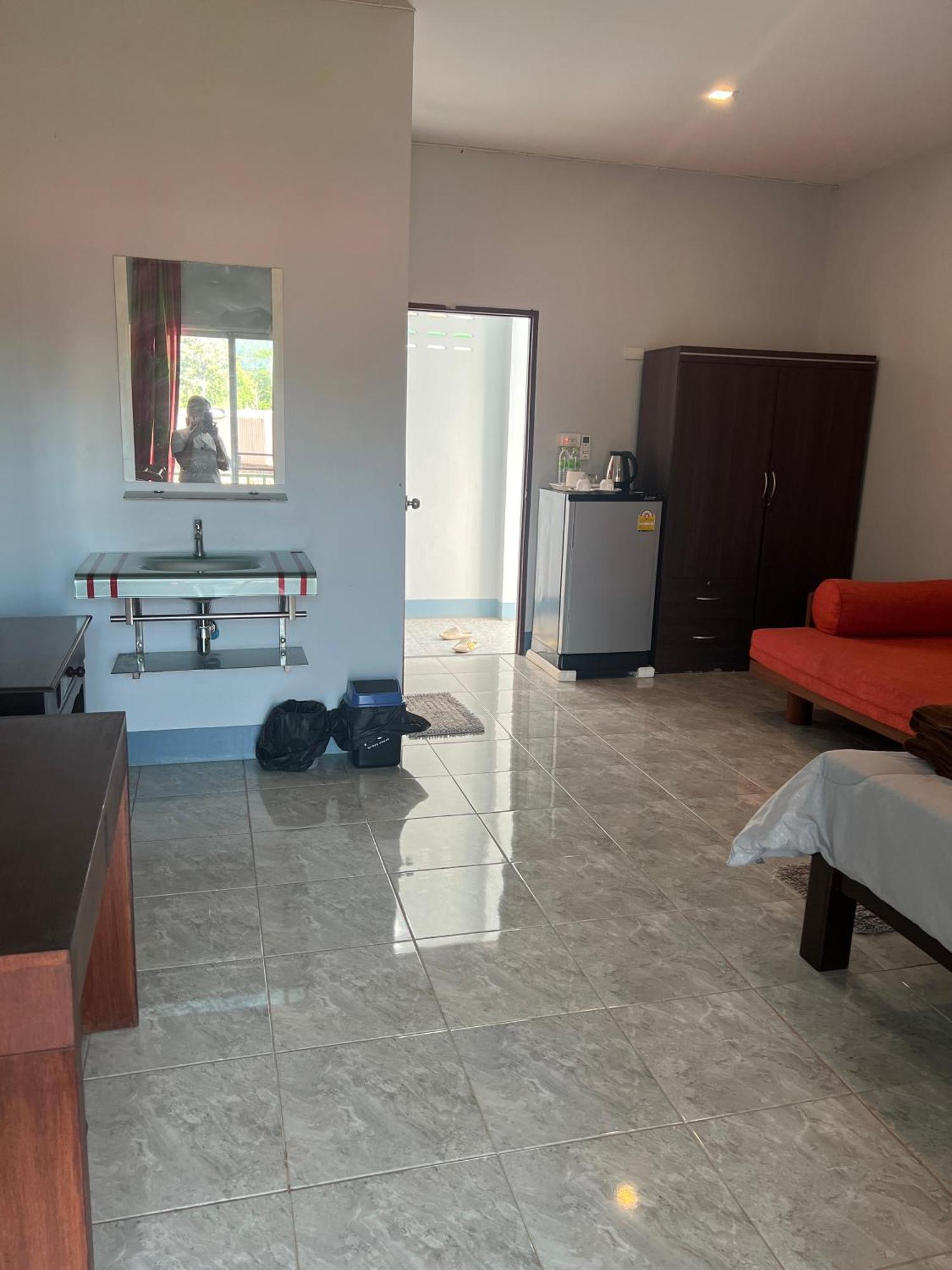 Nare Guest House Ko Lanta Екстериор снимка